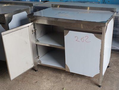 Тумба 800х600х850 2 полки дверь из нержавейки