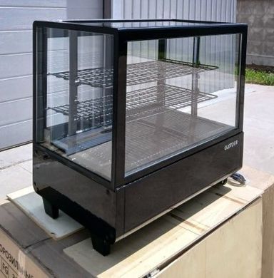 Витрина холодильная настольная GOODER XCW-100L Cube