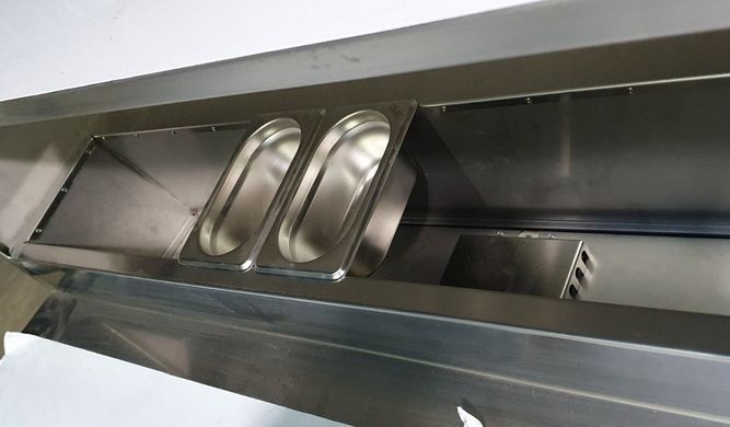 Стіл холодильний саладета 900x700x850 з нижнім агрегатом, -2...+8 С, 2 двери, Нерж сталь