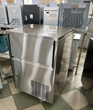 Льдогенератор Frosty FIC-100, 101-250 кг, кубиковый, С подключением